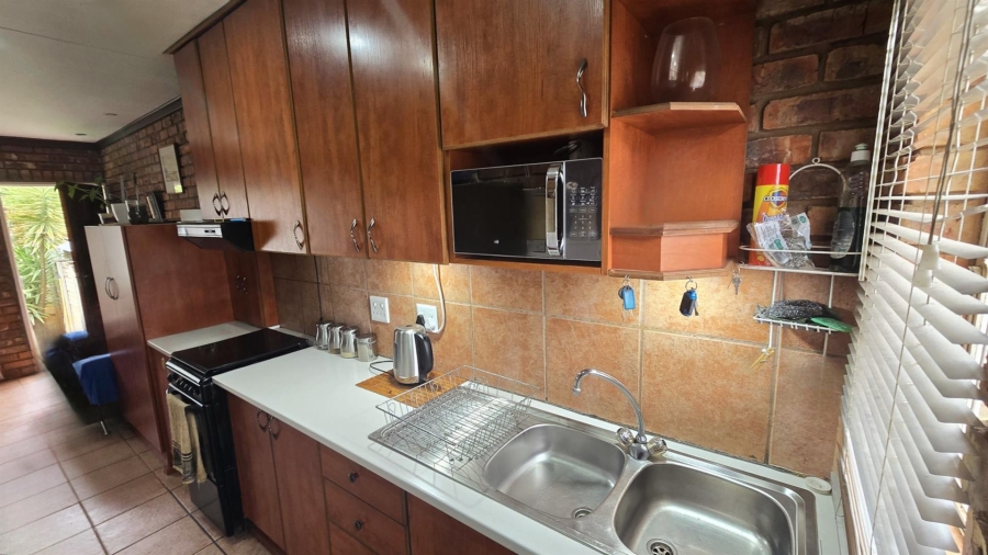 2 Bedroom Property for Sale in Uitsig Free State